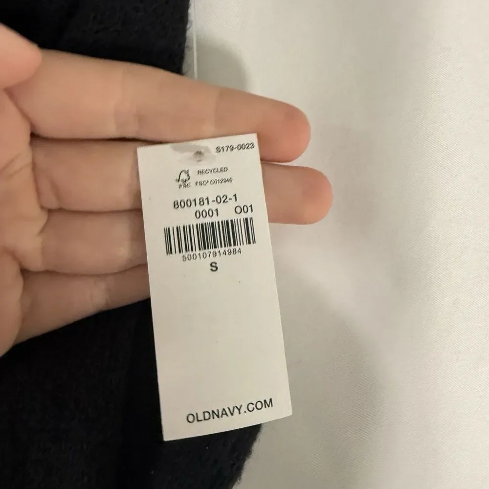 Old Navy pit 17in